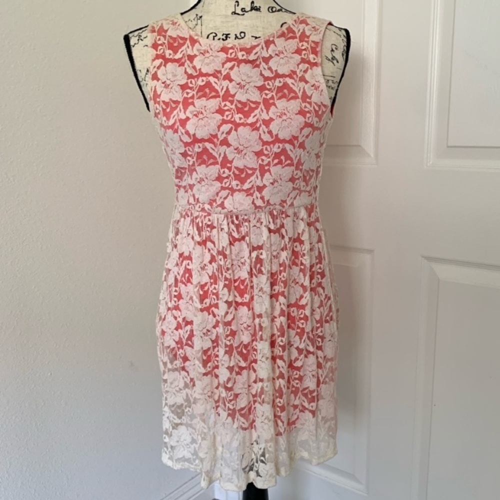 Boutique ModCloth peach lace overlay floral dress